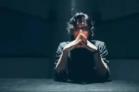 ​甄子丹暴打谢霆锋，但赢的却是谢霆锋图片