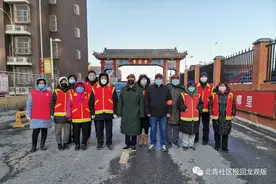 迎“疫”而上，守土有责，他是疫情防控一线的“大衣哥”图片