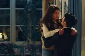 我喜欢你：赵露思和林雨申一连串吻戏，姿势太撩，导演都看不下去图片