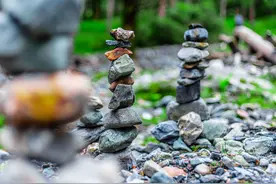 玛尼堆，藏族朵帮，藏族与巨石崇拜图片