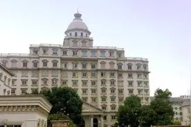 宜兴一外卖小哥送餐途中发生事故，公司凭啥不认账？图片