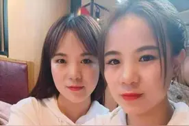 “撞脸”女孩DNA检测证实，两人为双胞胎，剪刀石头布决定谁当姐图片