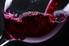 葡萄酒的年份是什么？图片