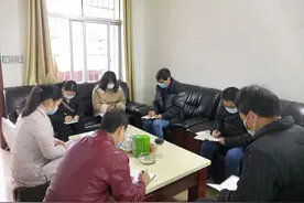 春风如贵客 一道便繁华---崇义县教科体局教研室深入城关小学进行教学调研指导图片