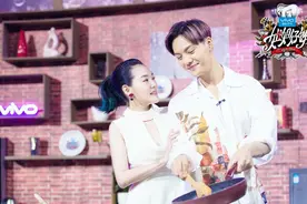 陈伟霆吴奇隆黄晓明 你们老公做菜时候的样子真迷人图片