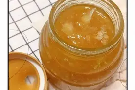 蜂蜜柠檬茶，喝上一口冰冰爽爽，学会了在家里做，不用到奶茶店喝图片