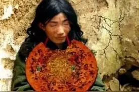 中国头号懒人！懒得干活，父母去世后，23岁饿死家中图片