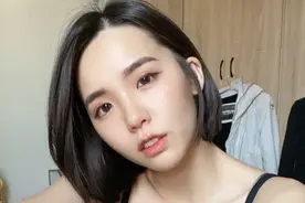 小说：一个女孩子肯为你哭泣，这已经说明了她的心图片