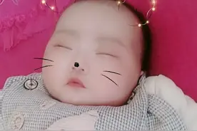 怎么知道你的宝宝发育的好不好呢图片