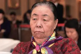 黄光裕虽然被抓，但他背后家族更厉害，三个女人扛起了整个国美图片