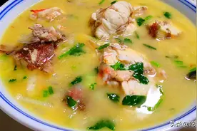 秋天，有钱没钱，多吃这鱼，刺少肉多还便宜，炖汤喝营养高又鲜美图片