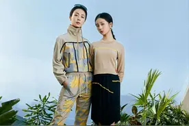 黄多多与孙莉同穿运动风服饰，气质不输妈妈，“多妹”也是很可爱图片