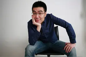 《脱口秀大会4》周奇墨夺冠，婉拒笑果文化的他，如何成为天花板图片