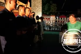 得知救援队驻扎点 阿姨连送“爱心晚餐”战士们说吃出“妈妈的味道”图片