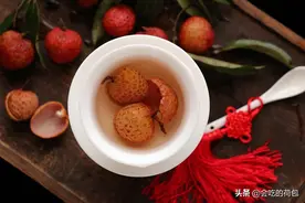 吃剩下的荔枝壳，为什么不能扔掉，而是要煮一煮？看完涨知识了图片