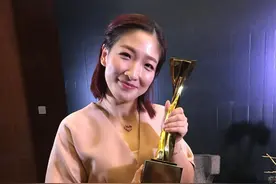 刘诗雯换上礼裙也太甜了，30多的年龄，穿粉裙配淡妆仍似小姑娘图片