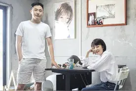 90后小伙买下毛坯房，不装修直接住，网友：确实是牛啊图片