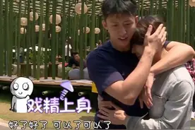 黄景瑜与王嘉尔不愧兄弟，遇到对自己不利的事情，反应出奇的一致图片