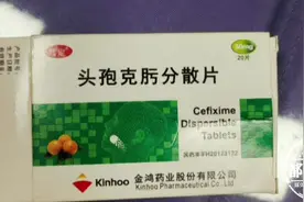 4岁女孩头孢当“糖豆”，一口气吞下6片，家长：我骗她是糖豆图片
