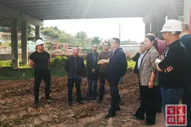 射洪市领导专题督导调研S101线改建工程建设堵点图片