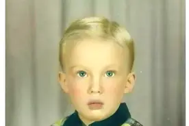 地堡男孩特朗普：谁能想到这一脸无辜的男孩将来会成为一个魔鬼呢图片