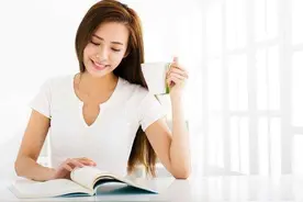 离婚后不再婚的人，并非不相信爱情了，而是懂得了这三点图片