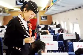 如果错过高铁，乘坐下一班我们还需要补票吗？听听检票员怎么说视频封面