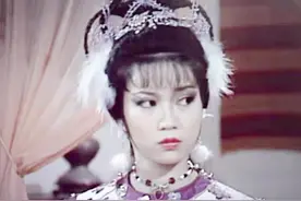 千篇一律？曾经古装剧中廉价的羽毛，做出的造型经典又不带重样图片