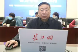 工作人员一句“随便吧”，群众“搞蒙了头”，新洲区教育局：整改图片