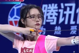 阿冷无美颜写真原图遭曝光，因和直播差异大被调侃："摄影师无德"图片