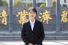 南京00后美女学霸！本科发表SCI、多门课程满分，如今保研复旦、颜值出众！图片