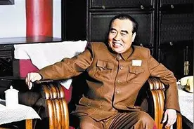 1953年，彭德怀悔棋被朱德抓包，彭德怀：给小平同志面子让你图片