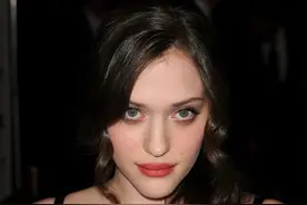 《破产姐妹》凯特戴琳斯，从胖妞到好莱坞新生代女神图片