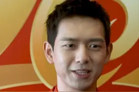 脸肿显老、颜值崩塌，央视“照妖镜”下的明星，去掉滤镜秒变素人图片