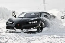 开着布加迪凯龙星在雪地里找羊玩，网友：羊惹你了吗图片