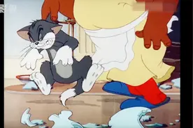 多年以后，汤姆猫老了，主人不再喜欢它，墙角洞的杰瑞鼠也不在了视频封面