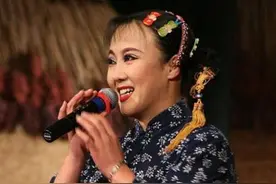 人称“黑山老妖”：本山大叔的首个女徒弟，赵家班的大姐大图片