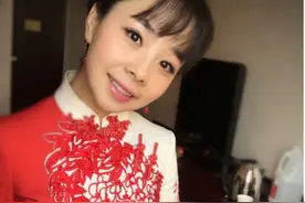 王二妮全家近照，农村姑娘逆袭时尚女神，淳朴老公高大帅气图片