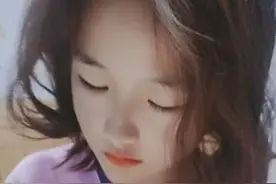 河南女孩数学满分总分643分，开心比“耶”撞脸周冬雨，有颜有才图片