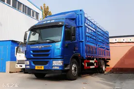 6米8绿通中卡也配AMT变速箱，解放龙V载货车只要16.8万图片