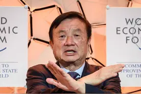 鸿蒙就位，讲话有底气！任正非：敢于领先世界，以软补硬摆脱美国图片