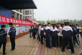 一个村同时走出仨军校大学生——河南省滑县人武部注重点面结合做好国防教育工作图片