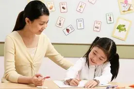 小学作业太多，孩子熬夜学习，家长怎样怎么做呢图片