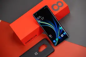 一加 8 Pro评测：让人大饱眼福的屏幕机皇图片