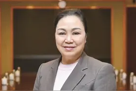 “来到毛泽东主席的家乡访问令我满怀激动、深感荣幸”——访老挝驻华大使坎葆·恩塔万图片