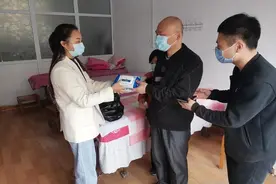 漯河市残联：组员走访按摩店，力助盲人渡难关！图片
