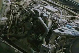 怪兽修车：翻新10年的奔驰W221 S300，满血复活变新车图片