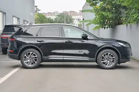 适合“打工族”的3款豪车，2.0T配10AT，动力强空间大，懂车之选图片