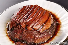 蒸扣肉时，焯水的肉直接炸就错了！牢记这3点，肉软烂入味，真香图片