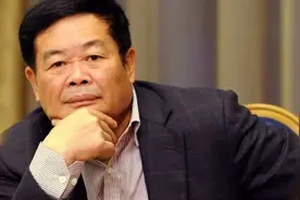 花5百万买台红旗，又花几亿买架私人飞机，还花几个亿盖了座别墅图片